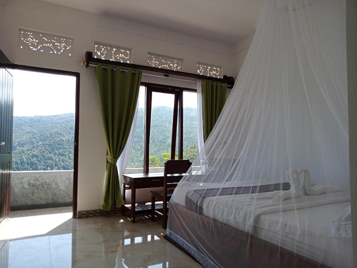 Aris Homestay And Warung Made Munduk Exterior foto