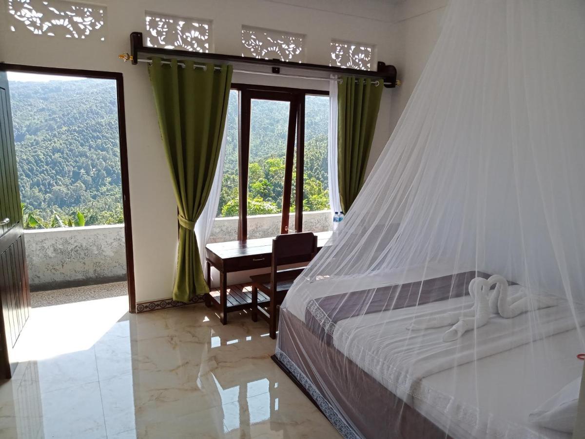 Aris Homestay And Warung Made Munduk Exterior foto