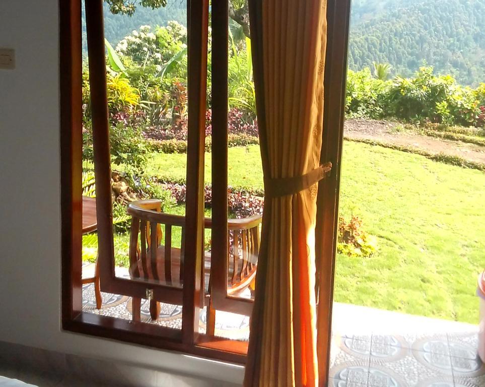 Aris Homestay And Warung Made Munduk Exterior foto