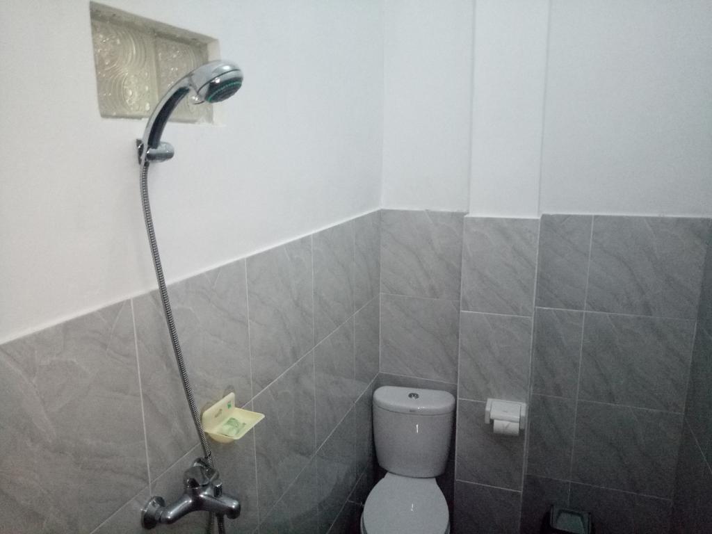 Aris Homestay And Warung Made Munduk Exterior foto